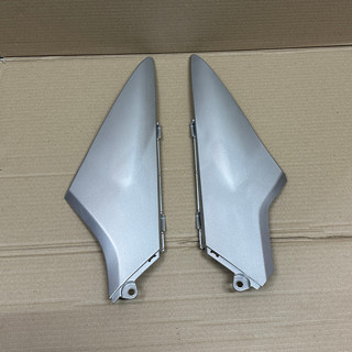 ฝาปิดแบต Wave125i รุ่นไฟเลี้ยวบังลม สีเทา ปิดแบต เวฟ125i ไฟเลี้ยวบังลม 1คู่ ซ้าย+ขวา