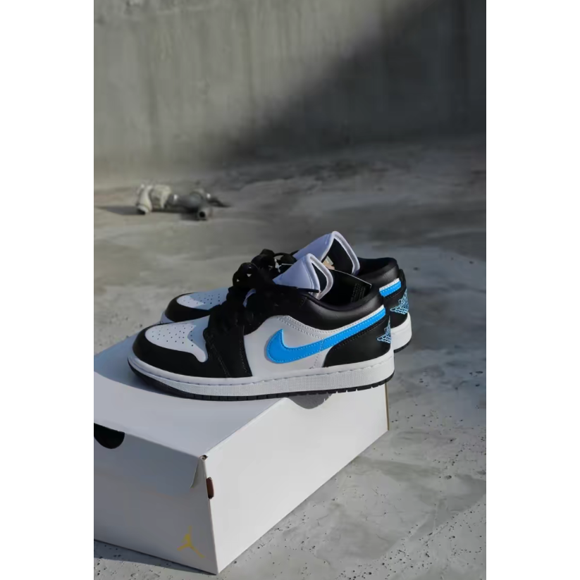 air-jordan-1-low-black-university-blue-ของแท้-100