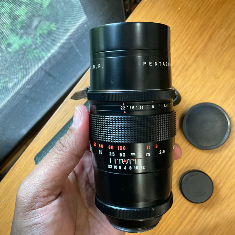 เลนส์มือหมุน-pentacon-200-mm-f4-15blade