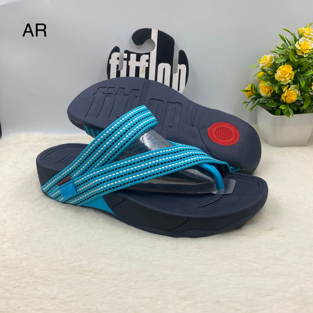 รองเท้า-fitflop-รองเท้าสลิงสำหรับผู้หญิงและผู้ชาย-ลายใหม่ล่าสุด-งานสวยมาก-ห้ามพลาด-รับรองสินค้าตรงตามรูปค่ะ