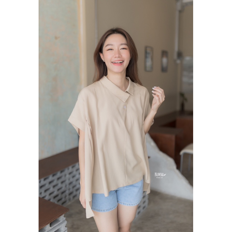 Numsha Brand เชิ้ตแขนสั้นคอปาด / NB22118 | Shopee Thailand