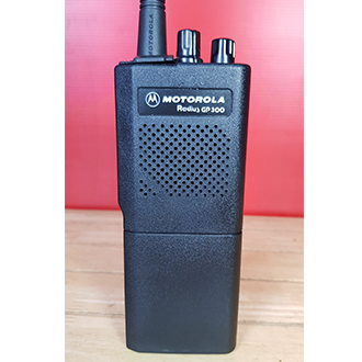 motorola-gp300รองรับความถี่136-174mhz-ทนทานแข็งแรงเสียงดีภาครับไวรับชัดแม้ในที่อับสัญาณรุ่นขายดีบอร์ดus