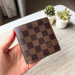 LV Man wallet มือสองของแท้💯ค่ะ (รบกวนทั่กแชทก่อนสั่งค่ะ)