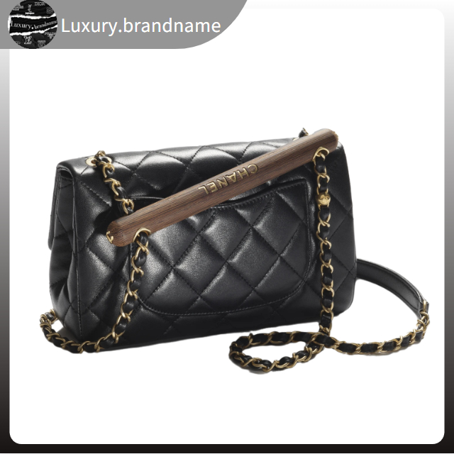 ชาแนล-chanel-small-flap-bag-with-handle-กระเป๋าผู้หญิง-กระเป๋าสะพายข้าง-กระเป๋าสะพายข้าง-แบบใหม่