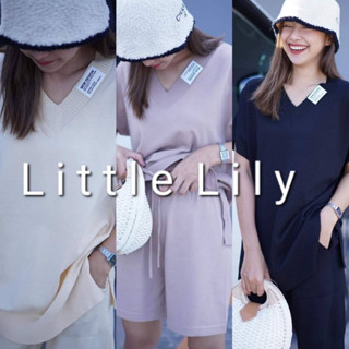 น่ารัก ...แบบปาหัวใจไปเลยยย 🤍🤍 🐰Little Lily Set (490.-) เซตคอวีขาสั้น ผ้านิ่ม  ลุคน่ารักที่สุดแห่งความใส่สบาย