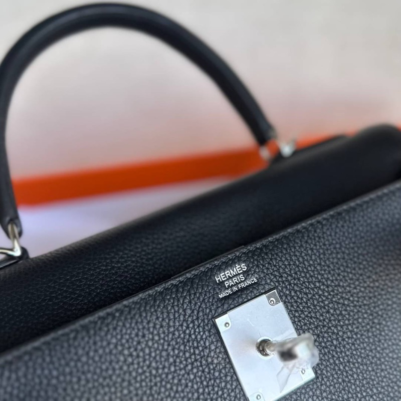 กระเป๋าสะพายข้างผู้หญิง28noir-color-togo-leather-silver-hardware-full-handmadeสีสวยมาก