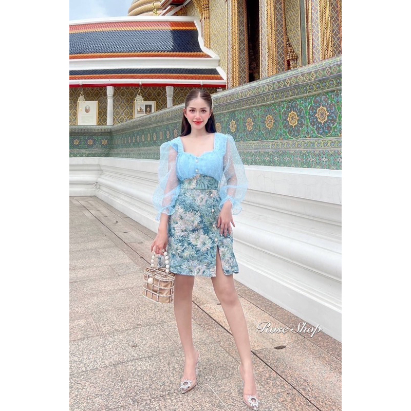 ตอนรับวันแม่-โอ้ยแม่สวยหรูคุณหนูมากแม่-minidress-กระโปรงผ้าทอ-สุดหรู-แหวกหน้า-ทรงสวย-มาก-แขนแต่งผ้าแก้ว