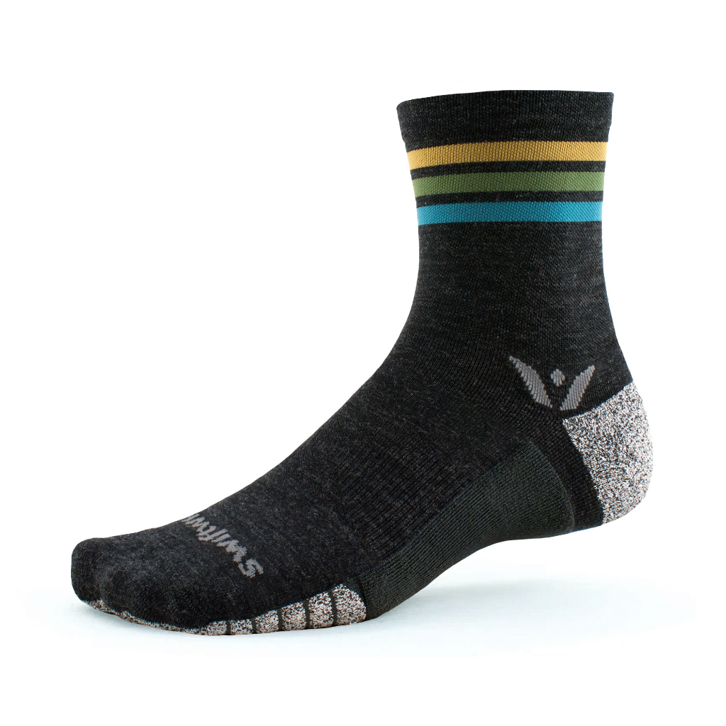 Swiftwick Flite XT Trail Mid-Crew 2足 Swiftwick Flite XT Trail Mid