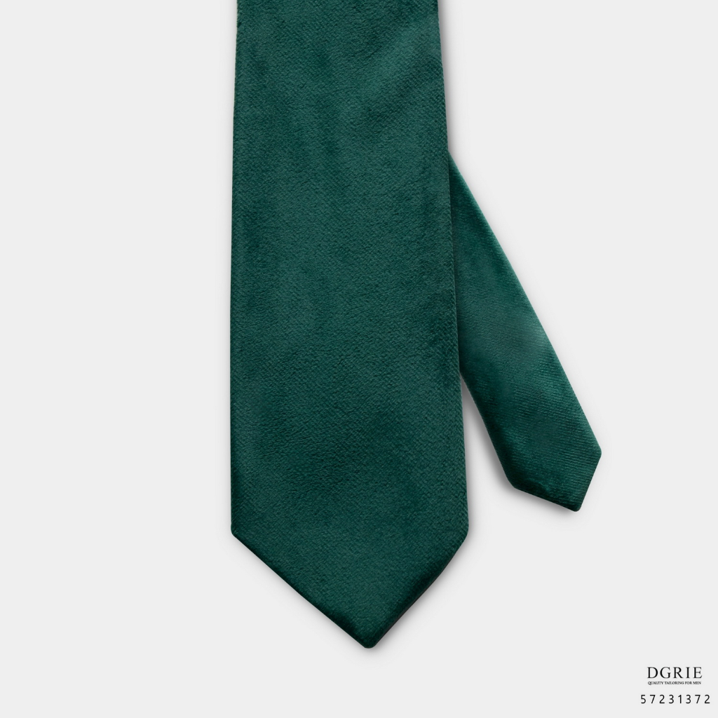 green-velvet-2-5-inch-necktie-เนคไทกำมะหยี่สีเขียว