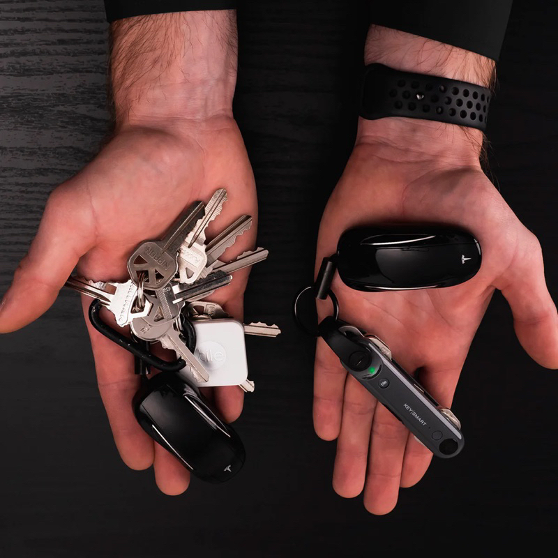 เก็บกุญแจ-key-smart-รุ่น-max-มีไฟฉาย-ค้นหาผ่านมือถือระบุตำแหน่งได้