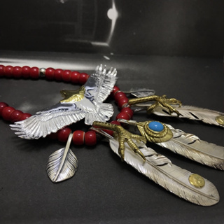 925 sterling silver 𝐆𝐨𝐫𝐨カ Seiko Turquoise Dot Gold Eagle Claw Feather สร้อยคอจี้ All-match สำหรับผู้ชายและผู้หญิง