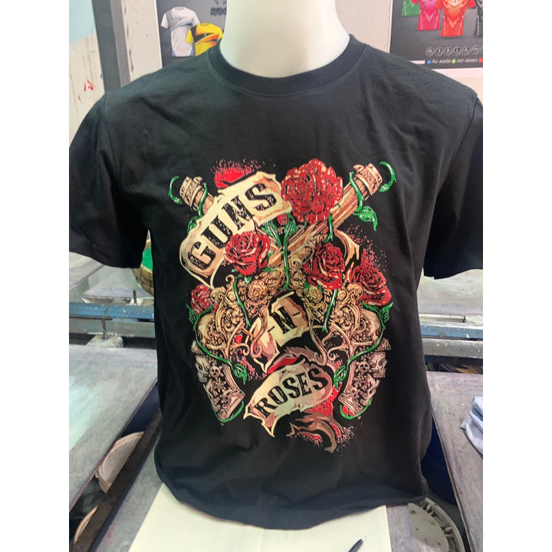 เสื้อยืดคอกลมแบรนด์guns-n-rosesผ้าคอดต่อนสีดำ