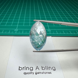 Aquamarine 13.10 ct (23x12.7x7.8)มม. พลอยอวาคมารีน จากบราซิล เจียระไนหลังเบี้ยเหลี่ยมบน มีตำหนิตามธรรมชาติ ไม่ปรุงแต่ง