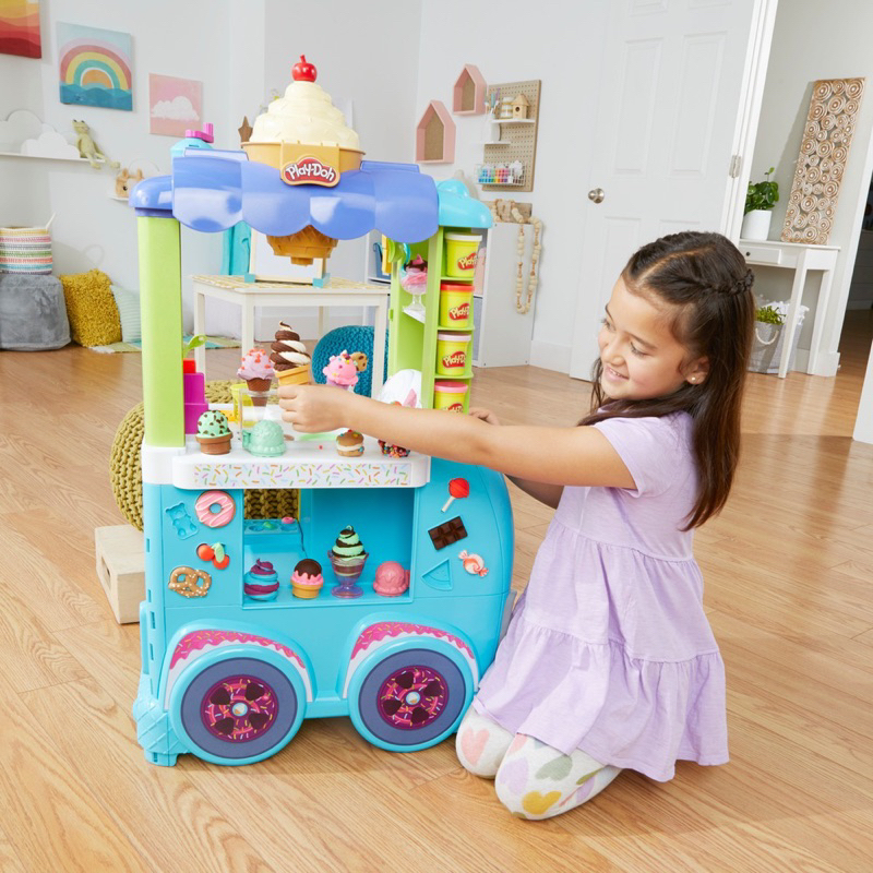 รถฟู้ดทรัค PlayDoh Kitchen Creations Ultimate Ice Cream Truck Toy Playset, Food Truck Toys