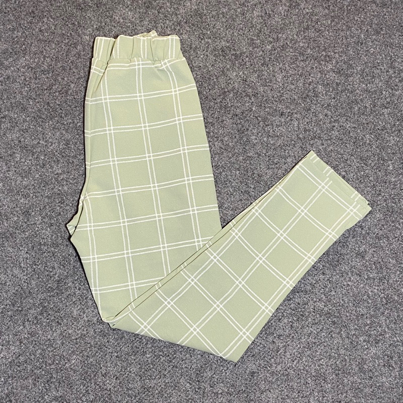 กางเกงผ้า-reserved-ขายาว-สีเขียวลายตาราง