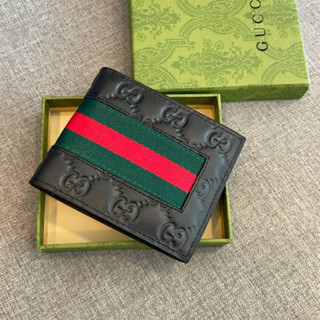 GUCCI SHORT WALLET กระเป๋าสตางค์แบบพับสุดหรู