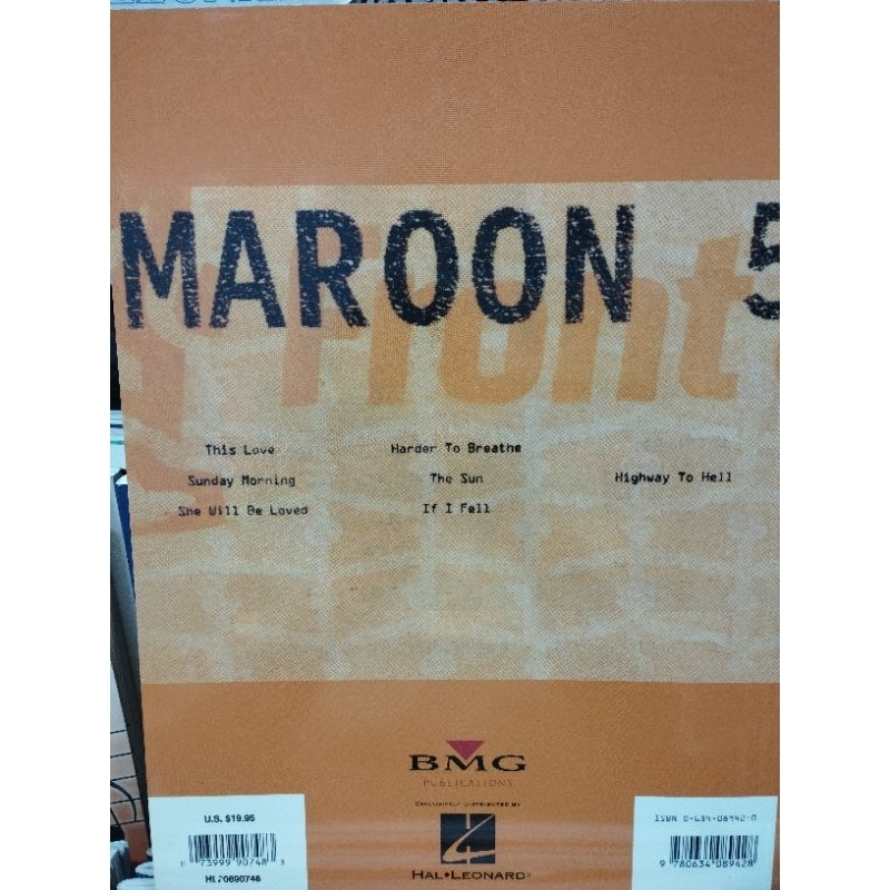 maroon5-1-22-03-acoustic-rgv-hal-073999907483