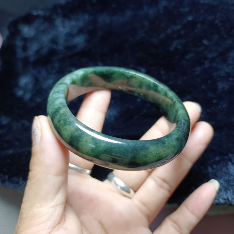 หยพม่าjadeite-type-a-กำไลหยกพม่าแท้ธรรมชาติเขียวจักรพรรดิ