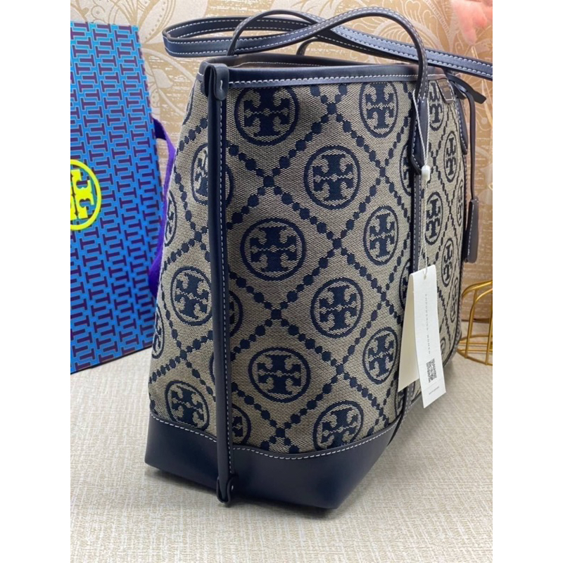 tory-burch-perry-triple-compartment-tote-bag