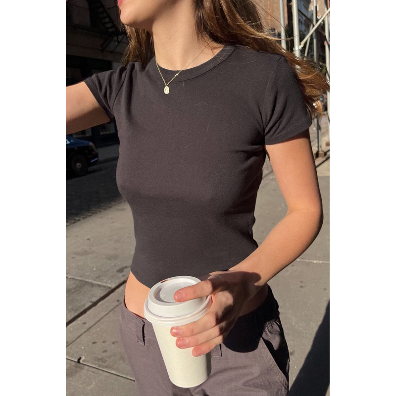 พรีออเดอร์ PREORDER Brandy Melville Hailie Top Shopee Thailand