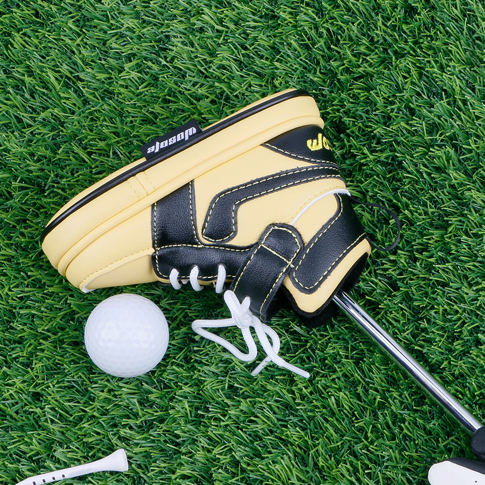 ปลอกหุ้มหัวไม้กอล์ฟ ลายรองเท้า sneaker (CVP004) Cover Putter L Shoe สี ...