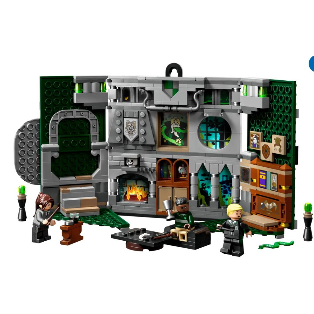 lego-harry-potter-76410-slytherin-house-banner