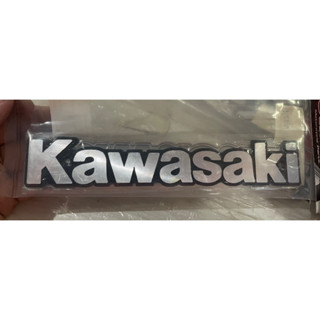 โลโก้ถัง ตัวนูนสีเงิน KAWASAKI ซ้าย-ขวา