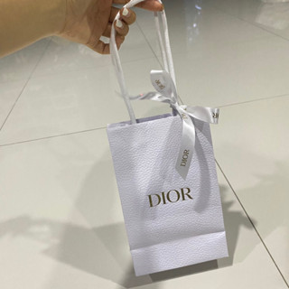 ถุงกระดาษดิออร์ dior ของแท้พร้อมริ้บบิ้น