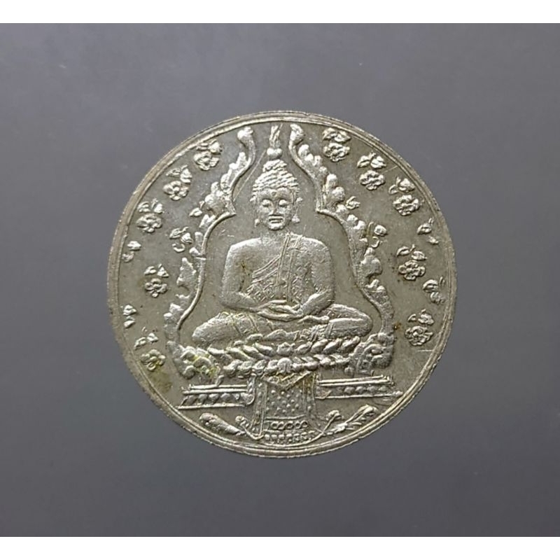เหรียญพระแก้วมรกต-รุ่นแรก-เนื้ออัลปาก้า-บล็อกใน-รุ่นแรก-ฉลองกรุง-150ปี-วัดพระศรี-ฯ-ปี-2475-รัชกาลที่7-ร-7-สร้าง-ของสะสม