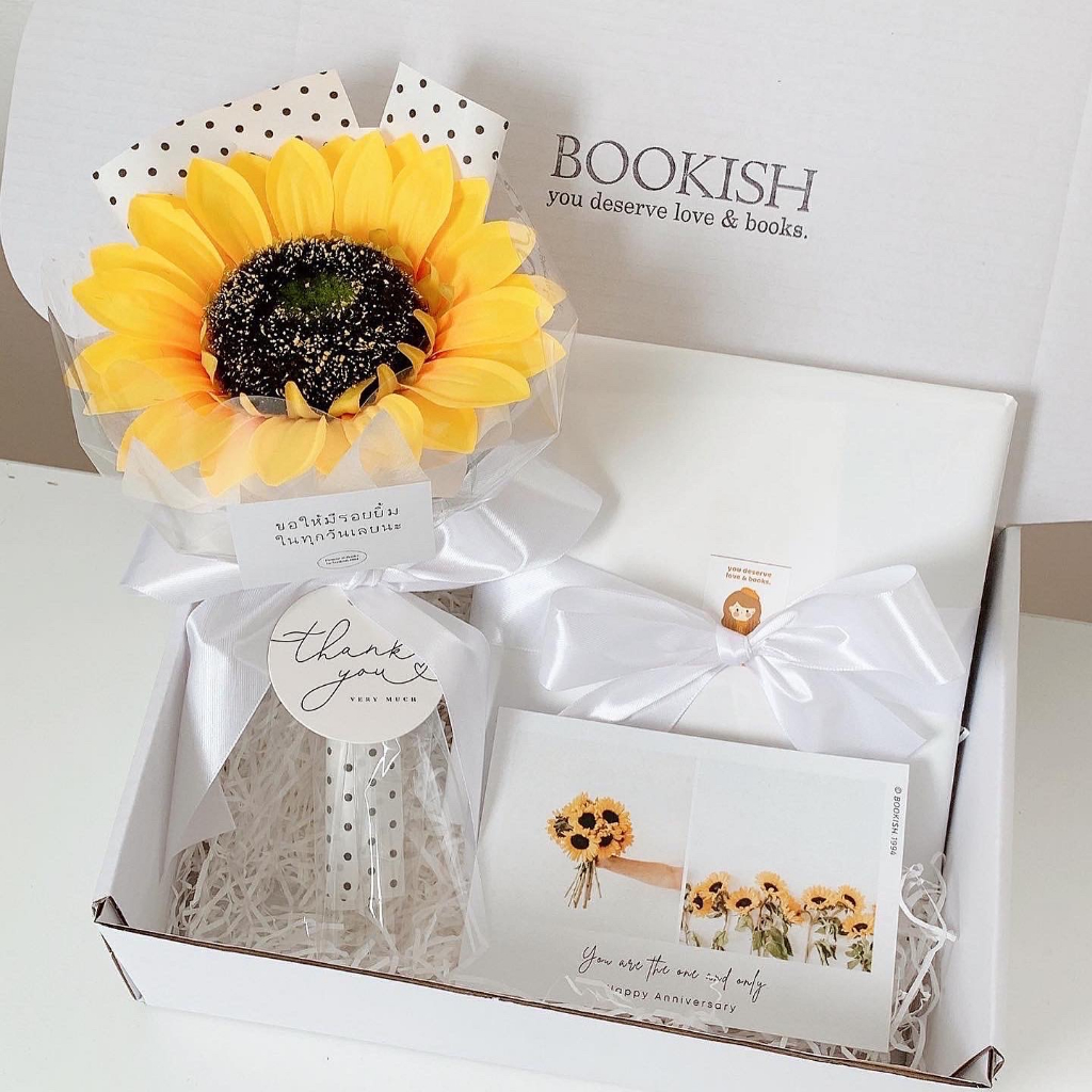 กล่องของขวัญพร้อมช่อทานตะวัน-l-sunflower-box