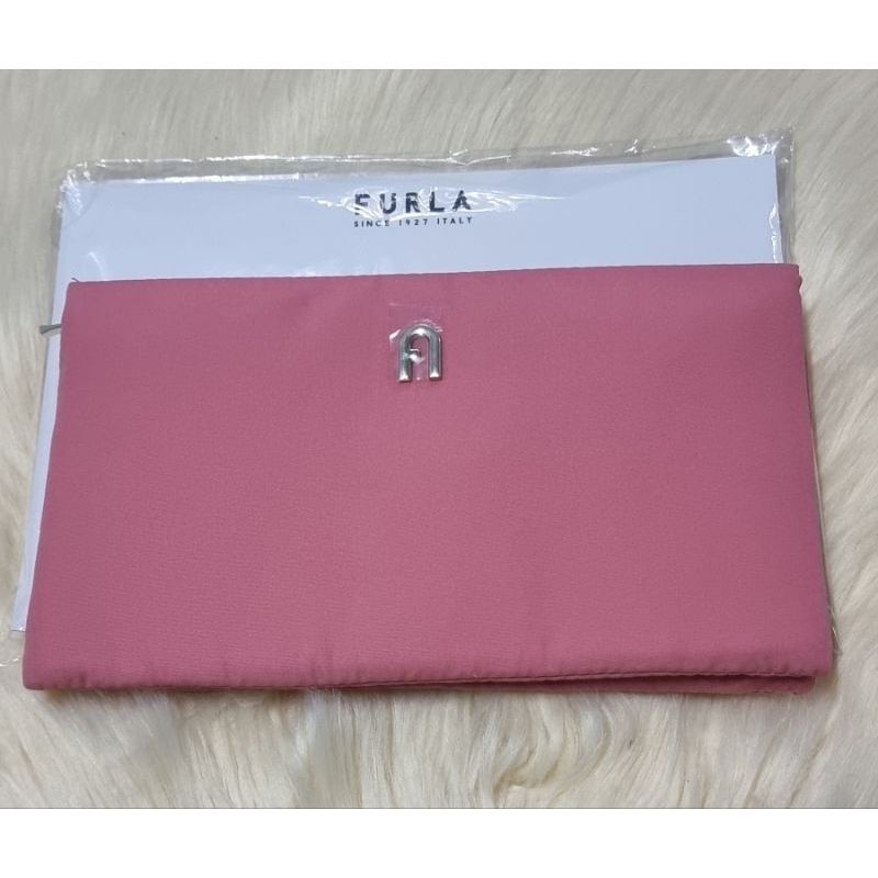 กระเป๋าใส่เครื่องสำอางค์furla