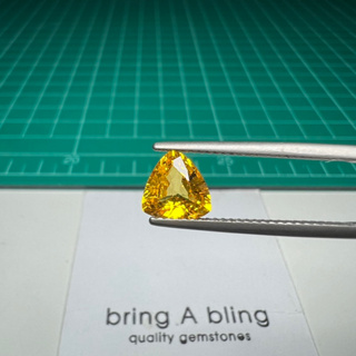 บุษราคัม 1.65 ct (yellow sapphire) ขนาด 7.6x7.4x3.7 มม. จากศรีลังกา เผาเก่า สีเหลืองทองสวยมากๆ