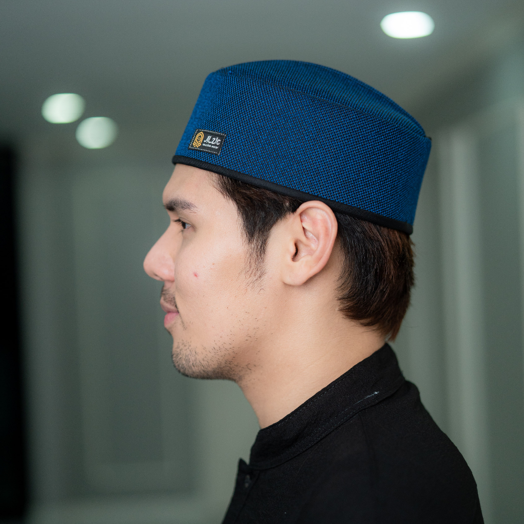 รูปภาพของหมวกมุสลิมชายหรือหมวกอิสลาม งานนำเข้าจากอินโดนีเซีย ทรงสวยเนื้ออย่างดี ไว้สำหรับบังละหมาดหรือรับแขก GA18วาริสมุสลิมลองเช็คราคา