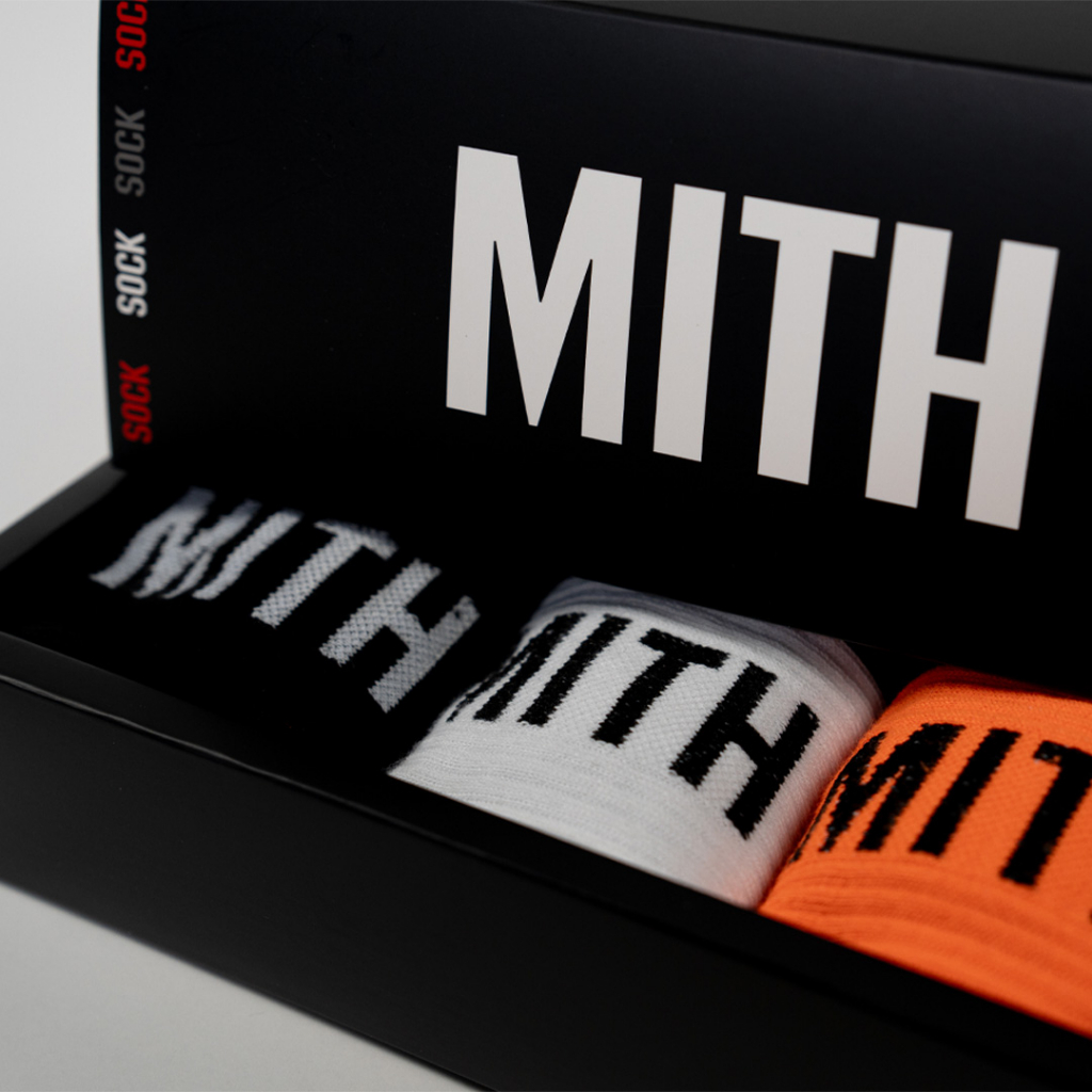 MiTH ถุงเท้าข้อยาว MiTH Socks แพ็คสามสี ดำ ขาว ส้ม | Shopee Thailand