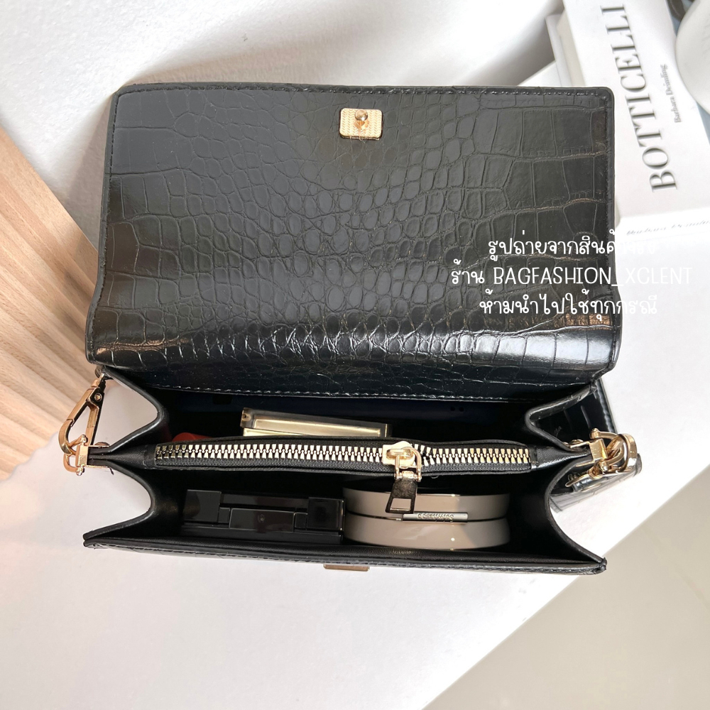 พร้อมส่ง-กระเป๋า-crumble-bag-กระเป๋าทรงมินิมอล