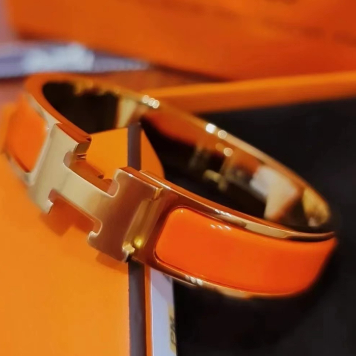 แอร์เมส-classic-h-bracelet-hermes-orange-size-16-8-stock-in-thailand-ส่วนลดสำหรับ-duty-free