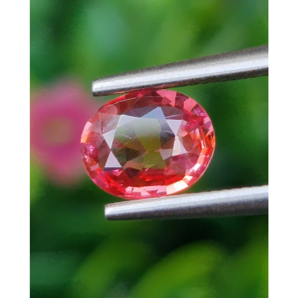 Padparadscha Sapphire 1.00 Cts