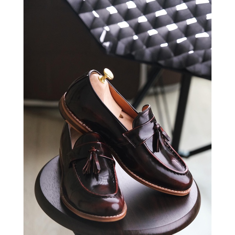 expect-tassel-loafer