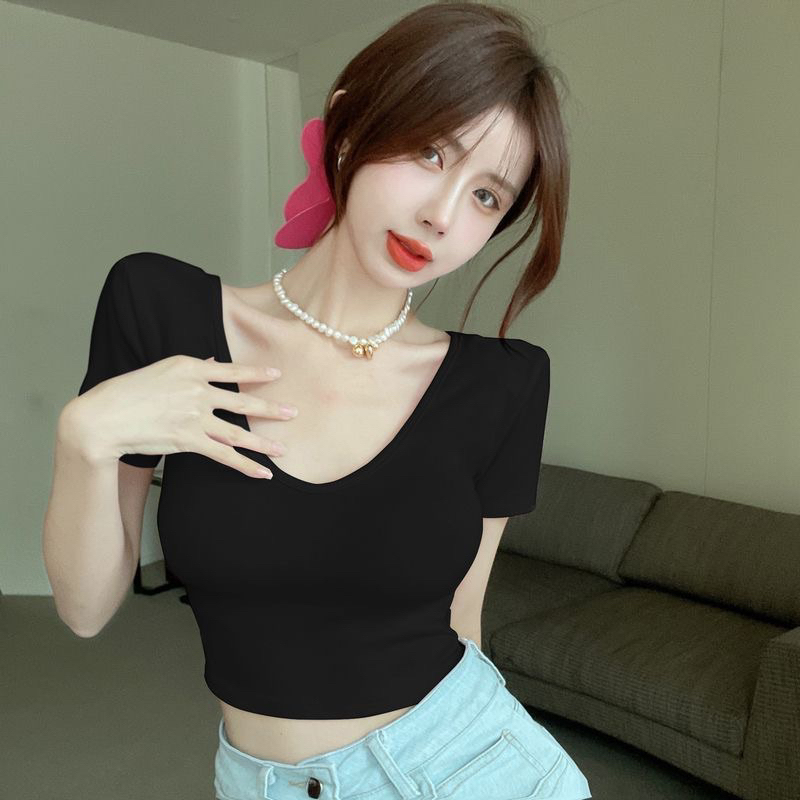1ldk-พร้อมส่ง-เสื้อครอป-คอกลมแขนสั้น-รัดรูปเซ็กซี่-ผ้านิ่มใส่สบาย-น่ารักมาก-61608