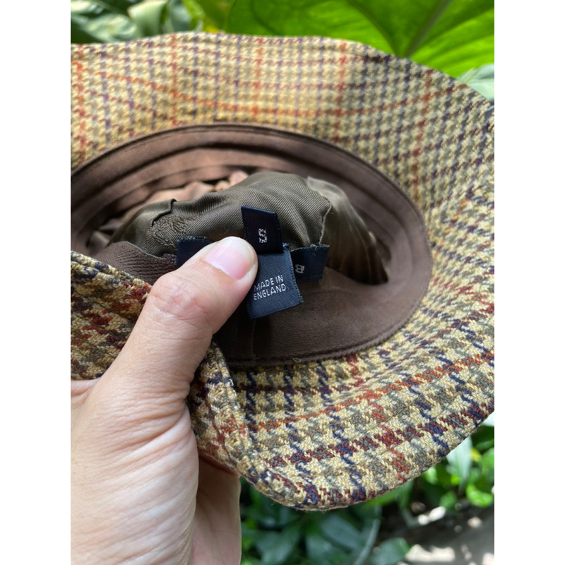 vintage-burberry-original-bucket-hat-wool-made-in-england