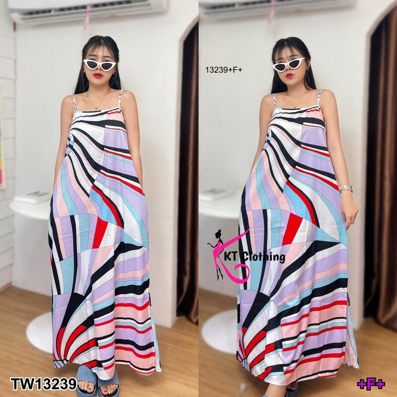 b13239-เดรสยาวสายเดี่ยวลายกราฟฟิก-long-dress-with-graphic-print