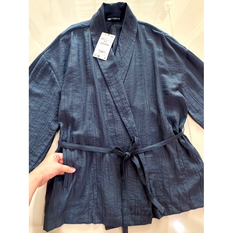 zara-textured-wrap-kimono