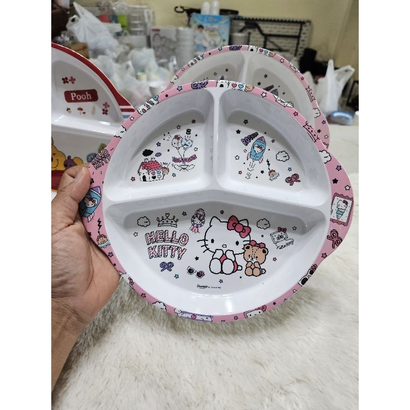 ถาดหลุม หมีพูห์ คิตตี้ Supperware งาน Sale | Shopee Thailand