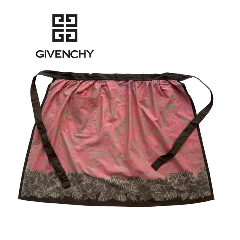 givenchy-ผ้ากันเปื้อนลายดอกไม้-จีวองชี่