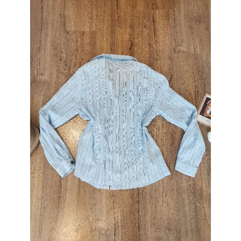 เสื้อเชิ้ตแขนยาวสีฟ้า-size-s-m-ผ้านิ่มใส่สบาย