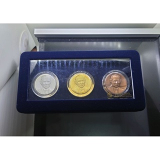 เหรียญ ที่ระลึกการแข่งขันกีฬาซีเกมส์ ครั้งที่ 24 โคราชเกมส์ คศ.2007 ร.9 ครบชุด 3เหรียญ ทองแดงรมดำ ชุบเงิน ชุบทอง ปี2550
