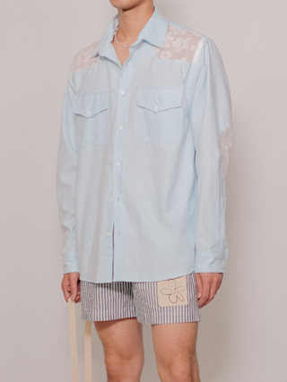 CLUB ✿ 19 Floral-Western Oxford Shirt in Light Blue | เสื้อเชิ้ต สไตล์ Western ดีเทลผ้าซีทรูลายดอกไม้ สีฟ้าอ่อน