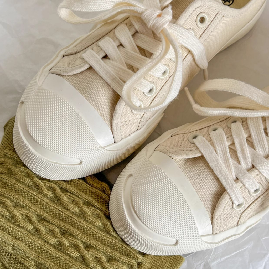 รองเท้าผ้าใบรอยยิ้มสไตล์ญี่ปุ่นสีพื้น-รองเท้าผ้าใบสไตล์เกาหลี-รองเท้าผ้าใบสีขาว-สีดำ-สีชมพู