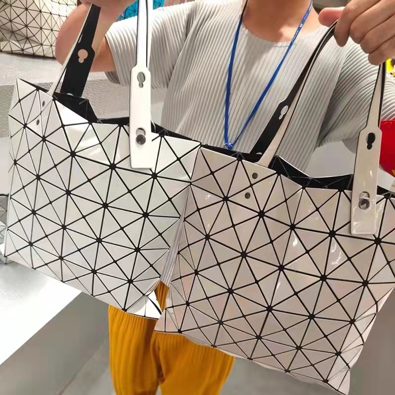 baobao-isseymiyak-sanzhai-life-womens-bags-classic-six-grid-6-guling-tot-bags-ms-shoulder-handing-bags