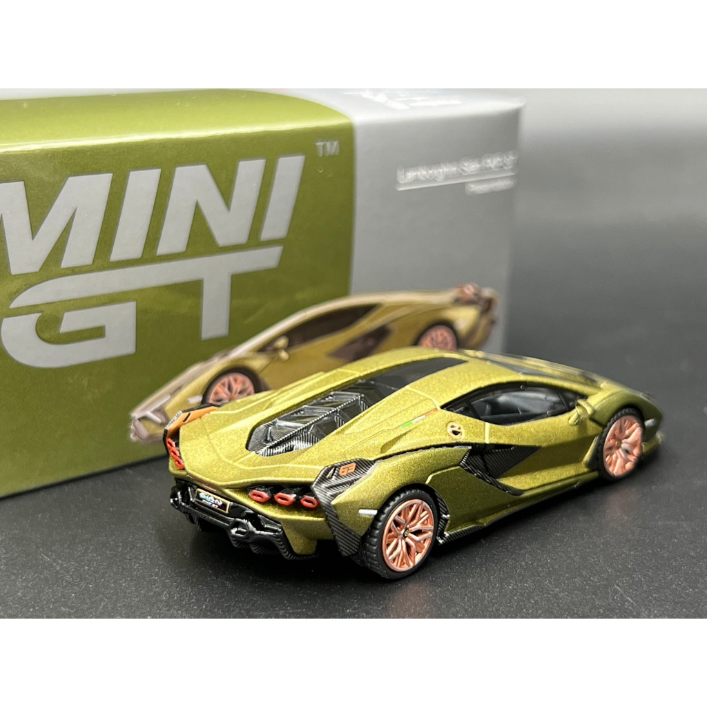 minigt-lamborghini-si-n-fkp-37-presentation